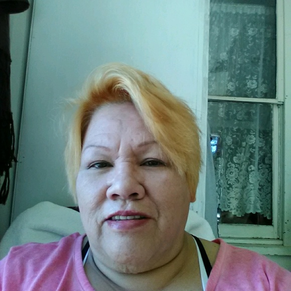 Meet your Posher, Simone - Picture 1 of 1